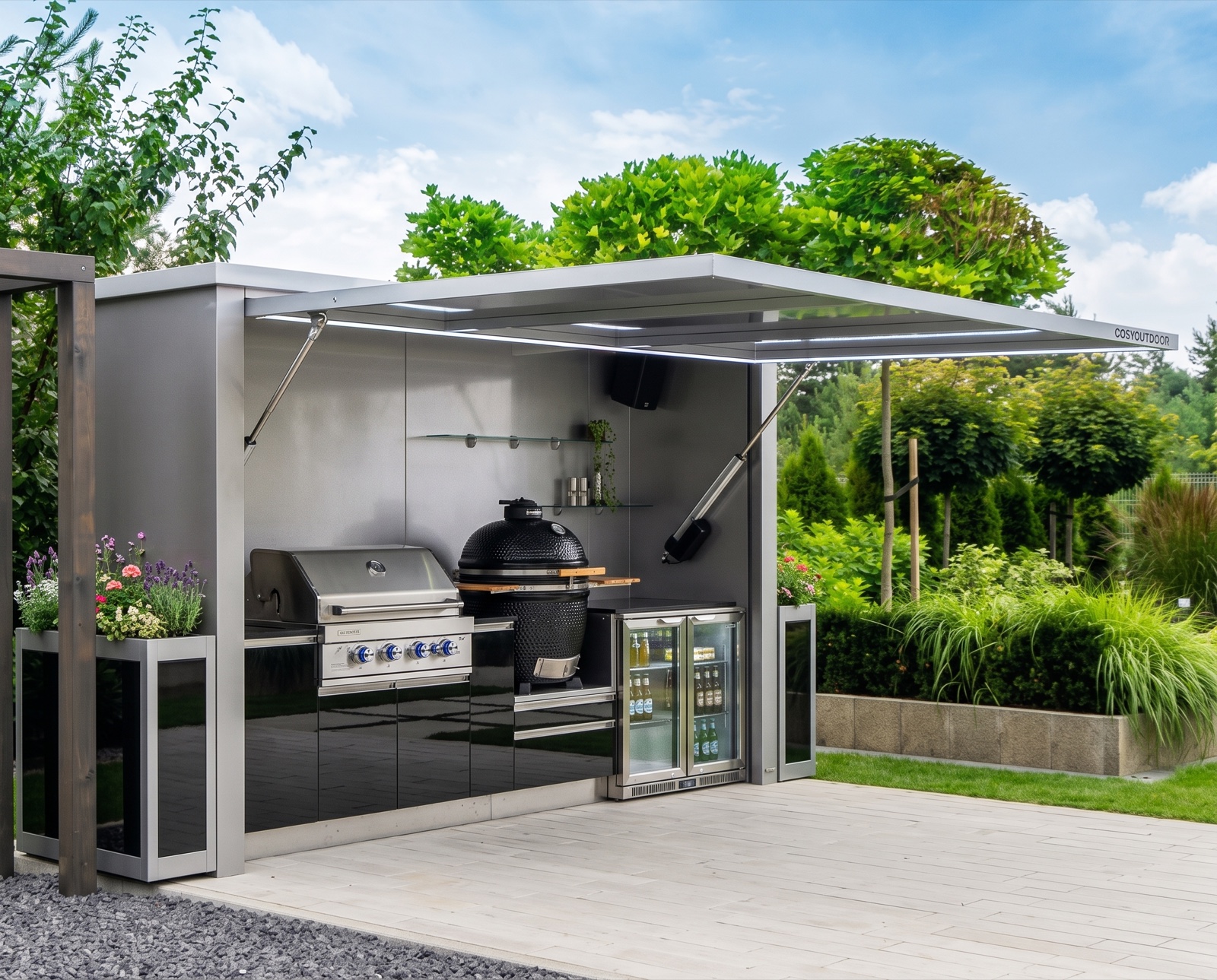 Cuisine d'été Ultimate : barbecue et Kamado côte à côte, double réfrigérateur, jardinières latérales